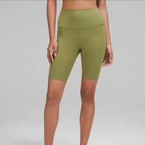 *Like New* Lululemon Align High-Rise Shorts 8” Sz 6